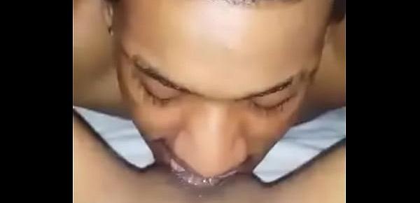  eating pussy